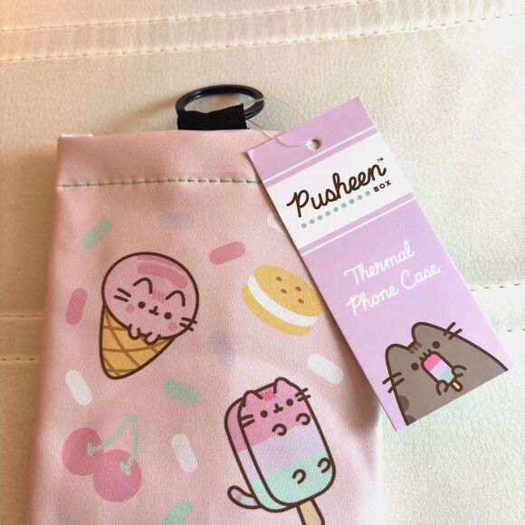 Pusheen Box Exclusive Pink Thermal Phone Case 7"x 4" - Picture 2 of 5